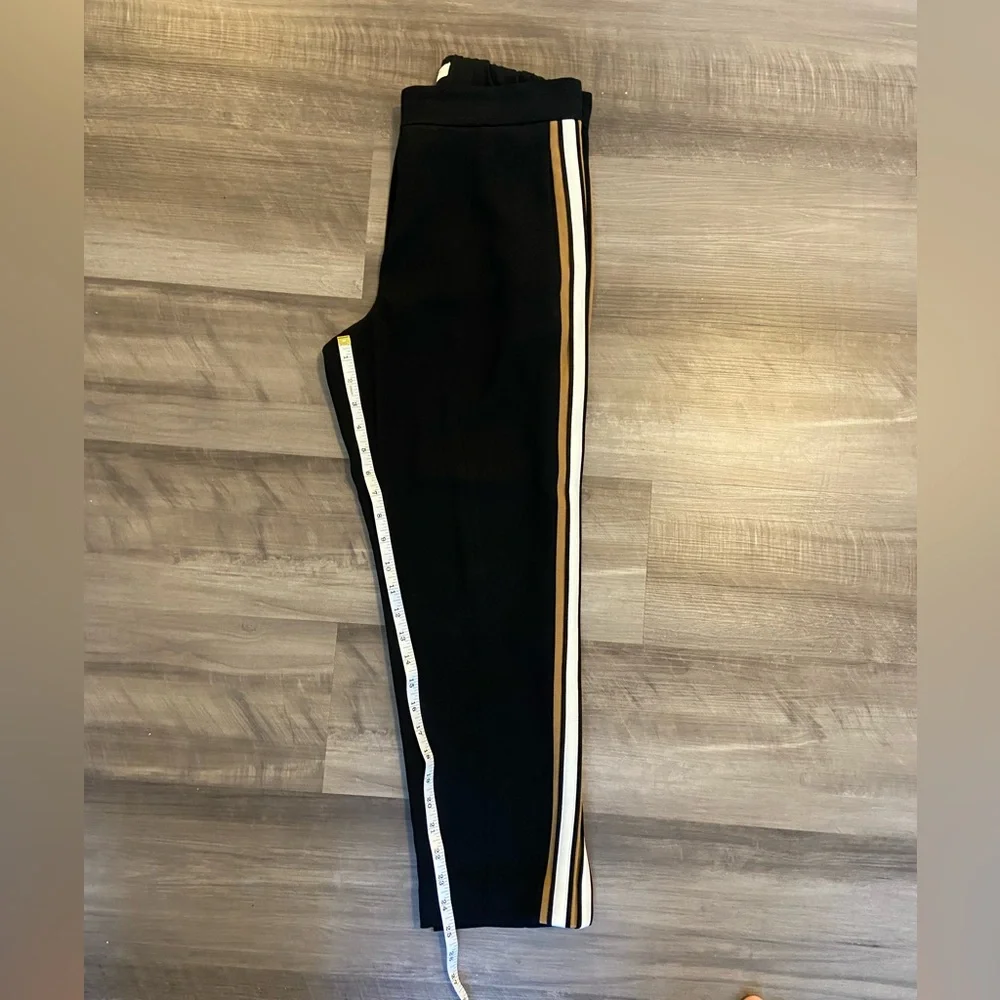 Aritzia Babaton Conan Mid Rise Cropped Striped Black Tan Elastic Pants Size 8 - Picture 7 of 8